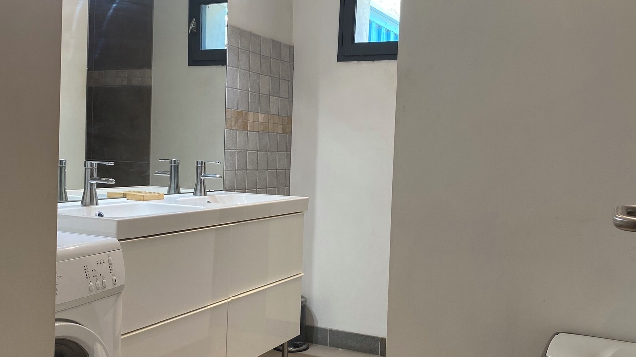 Photo of Bathroom in Cadenet