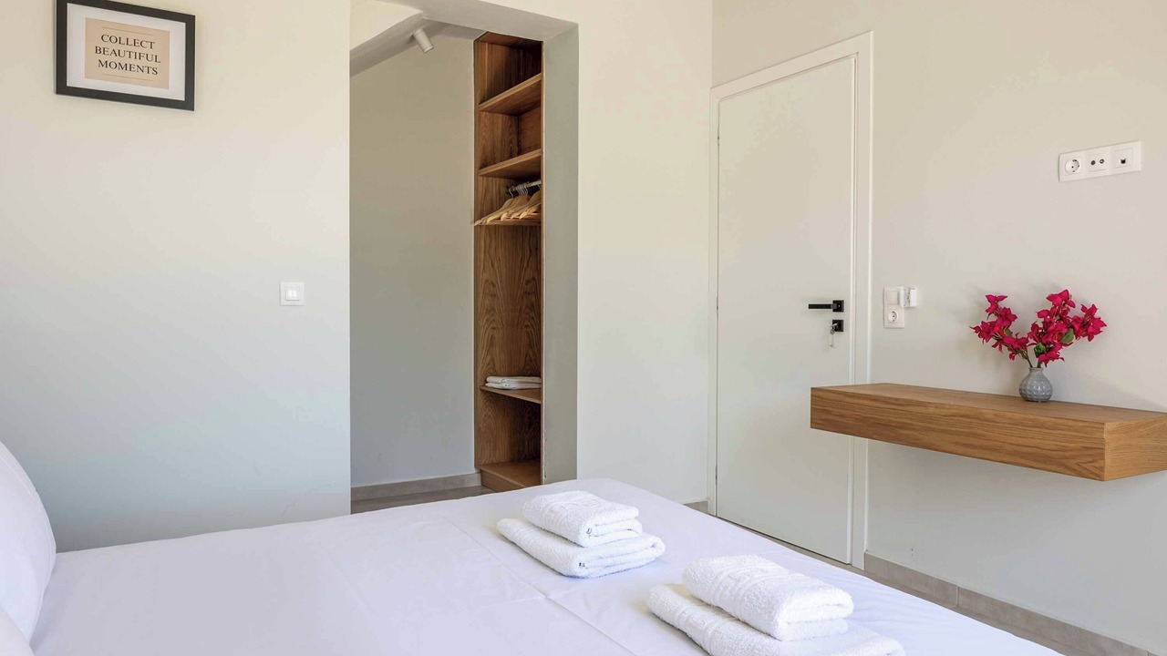 Photo of Bedroom in Adelianos Kampos