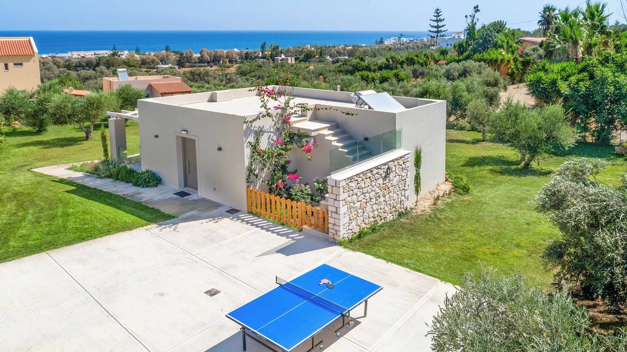 Photo of Patio Balcony in Adelianos Kampos