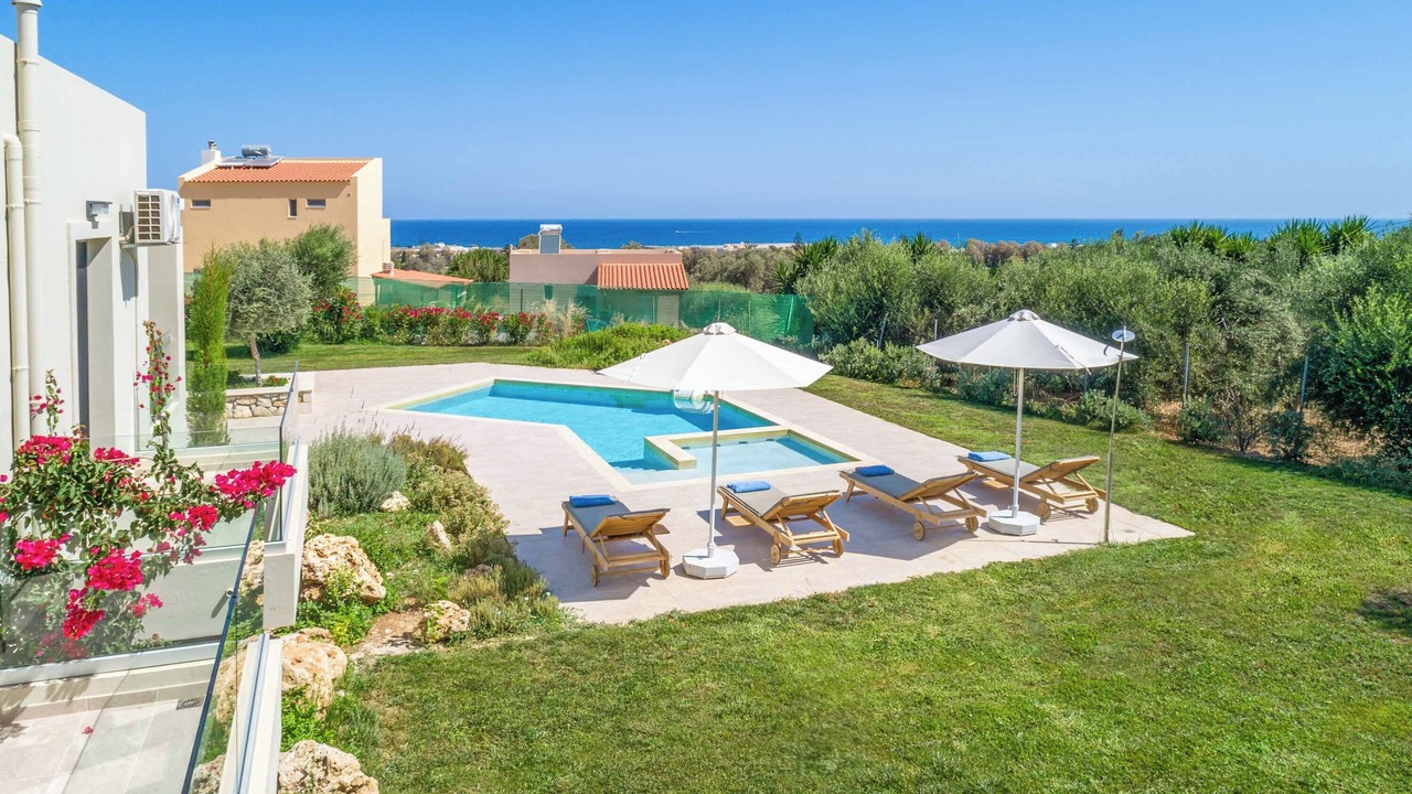 Photo of Outdoor in Adelianos Kampos
