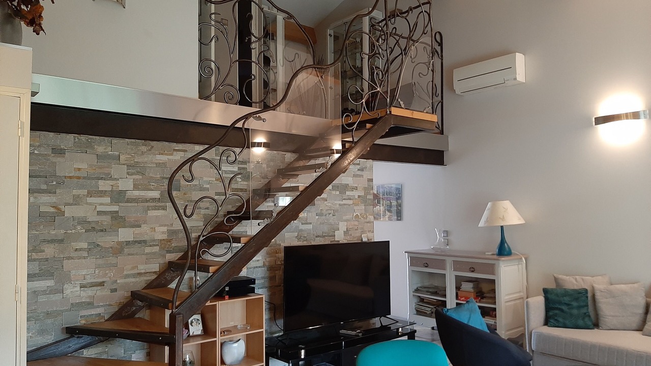 Photo of Livingroom in Auriol