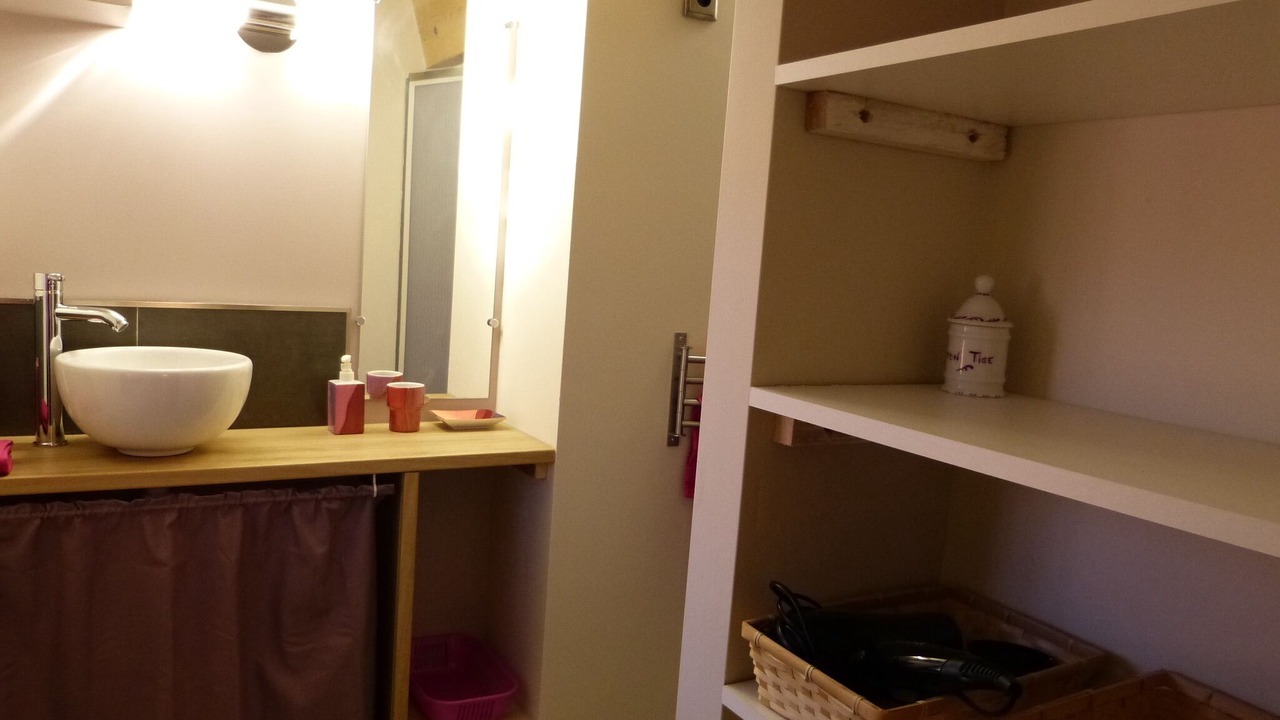 Photo of Bathroom in Auriol