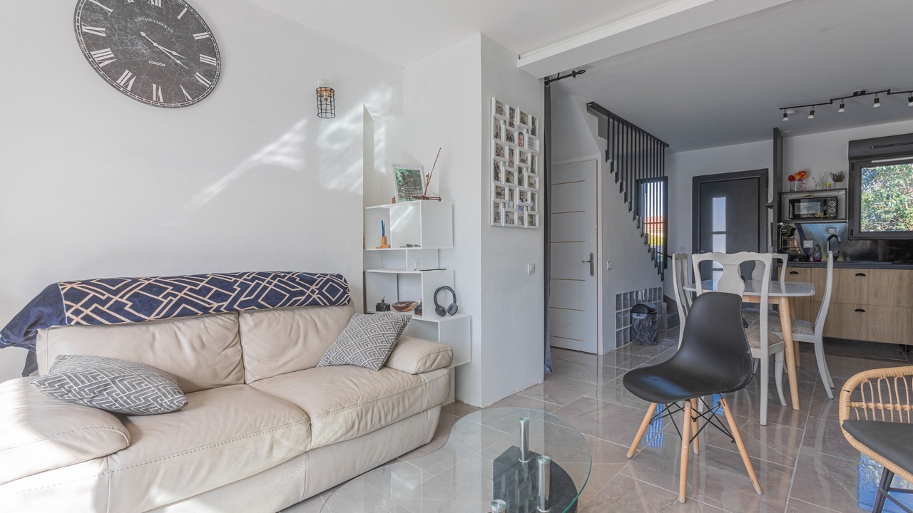 Photo of Livingroom in Cabasse