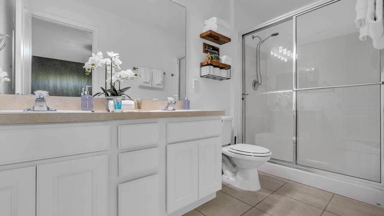 Photo of Bathroom in Sandy Ridge