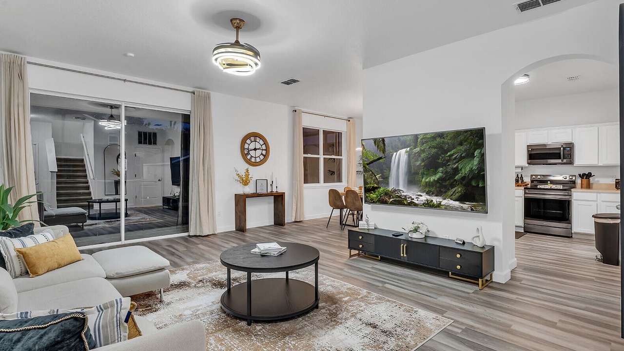 Photo of Livingroom in Sandy Ridge