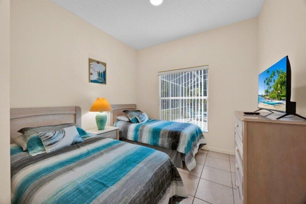 Photo of Bedroom in Crescent Lakes