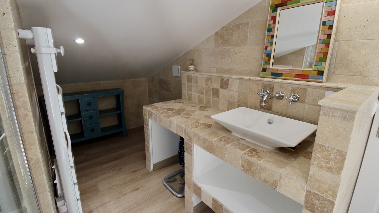 Photo of Bathroom in La Verdiere