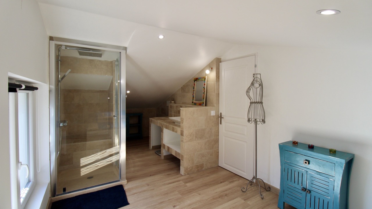Photo of Bathroom in La Verdiere