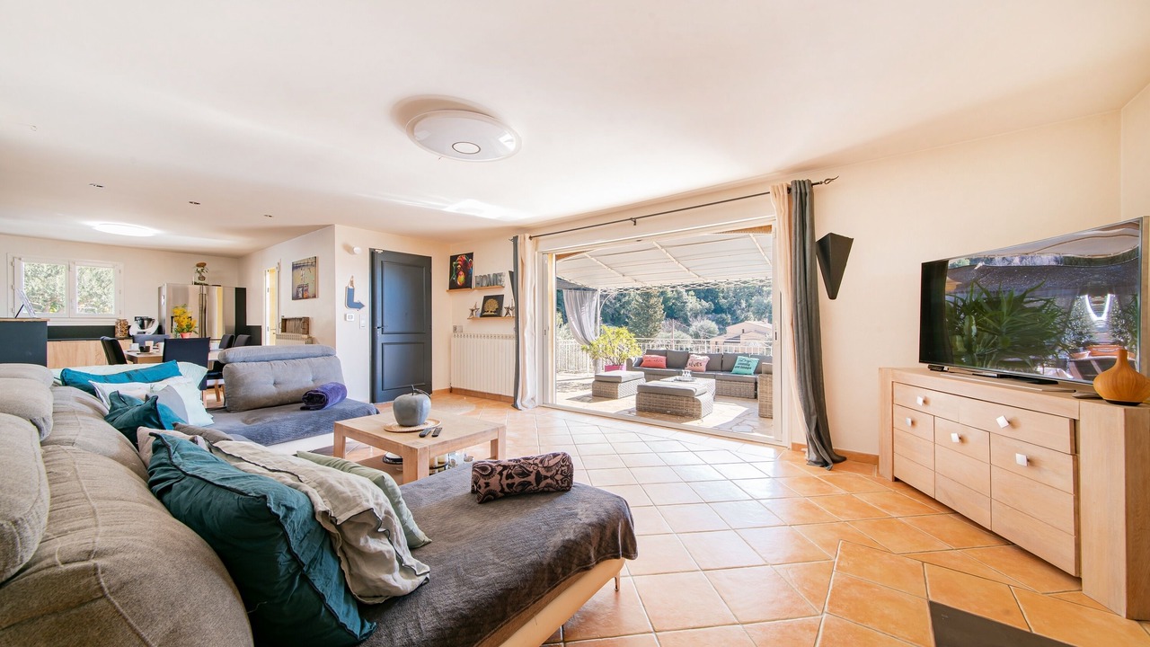 Photo of Livingroom in Aups