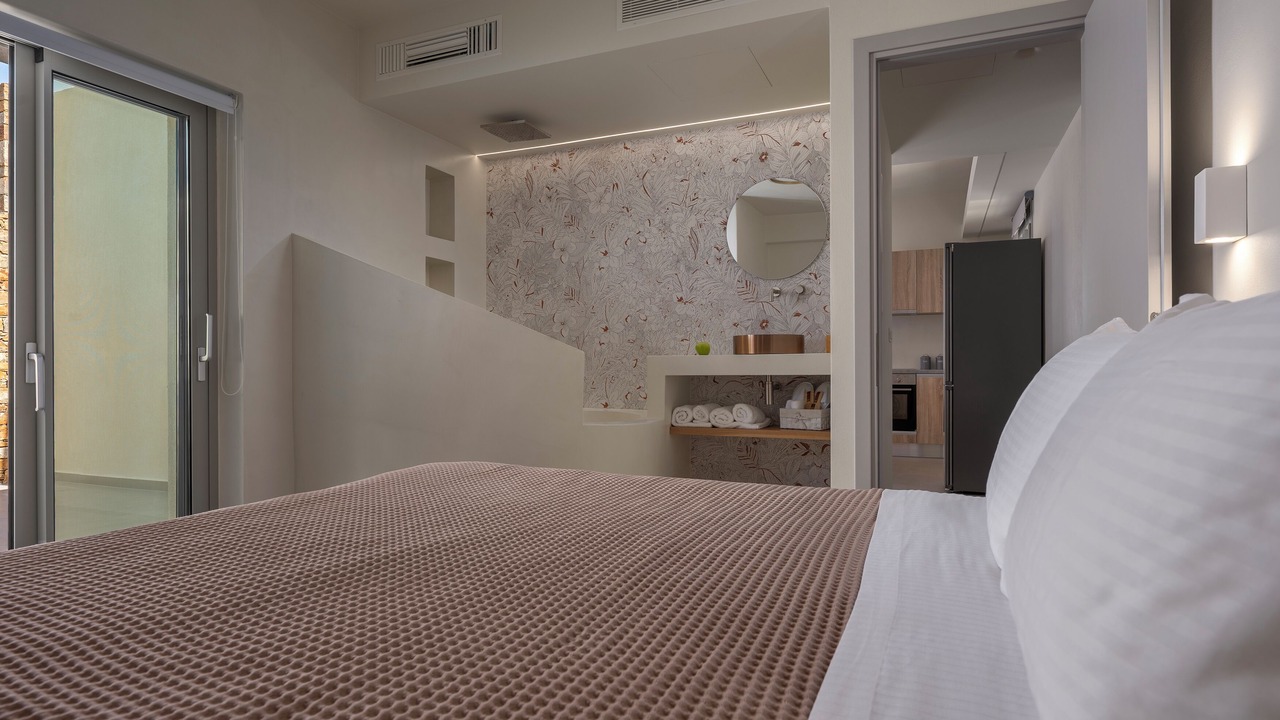 Photo of Bedroom in Ios Town