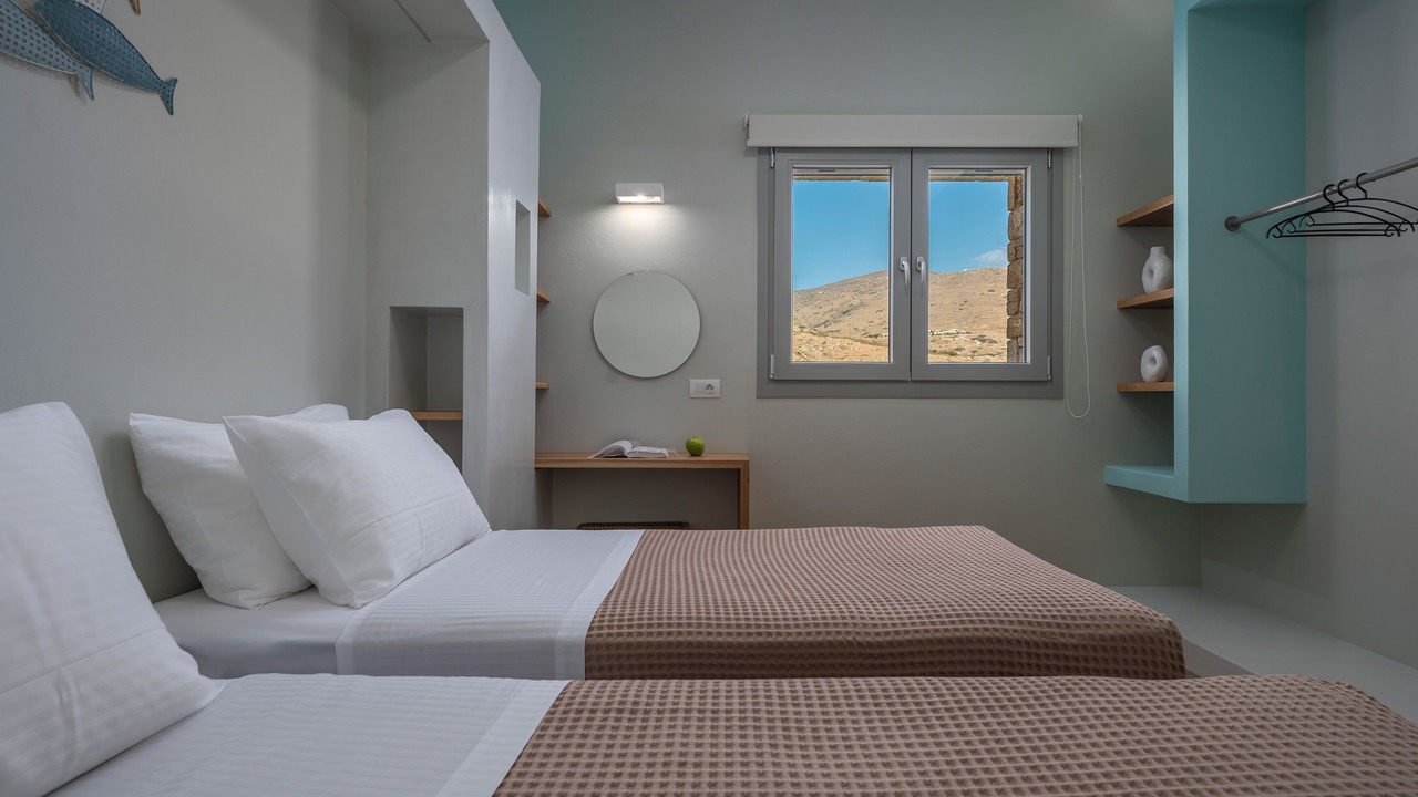 Photo of Bedroom in Ios Town