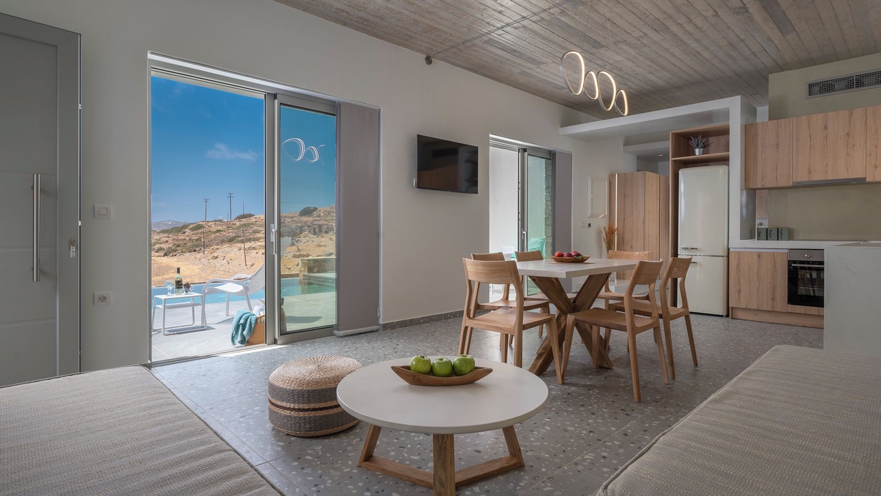 Photo of Livingroom in Ios Town