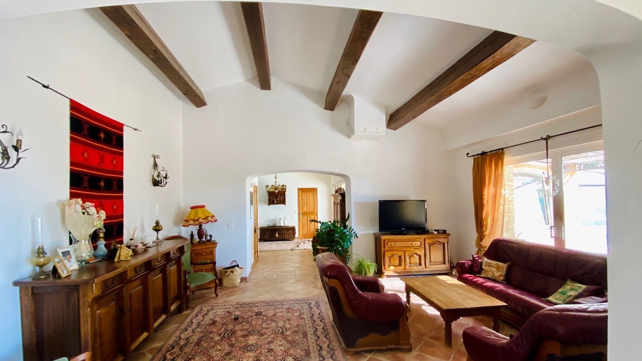 Photo of Livingroom in Regusse