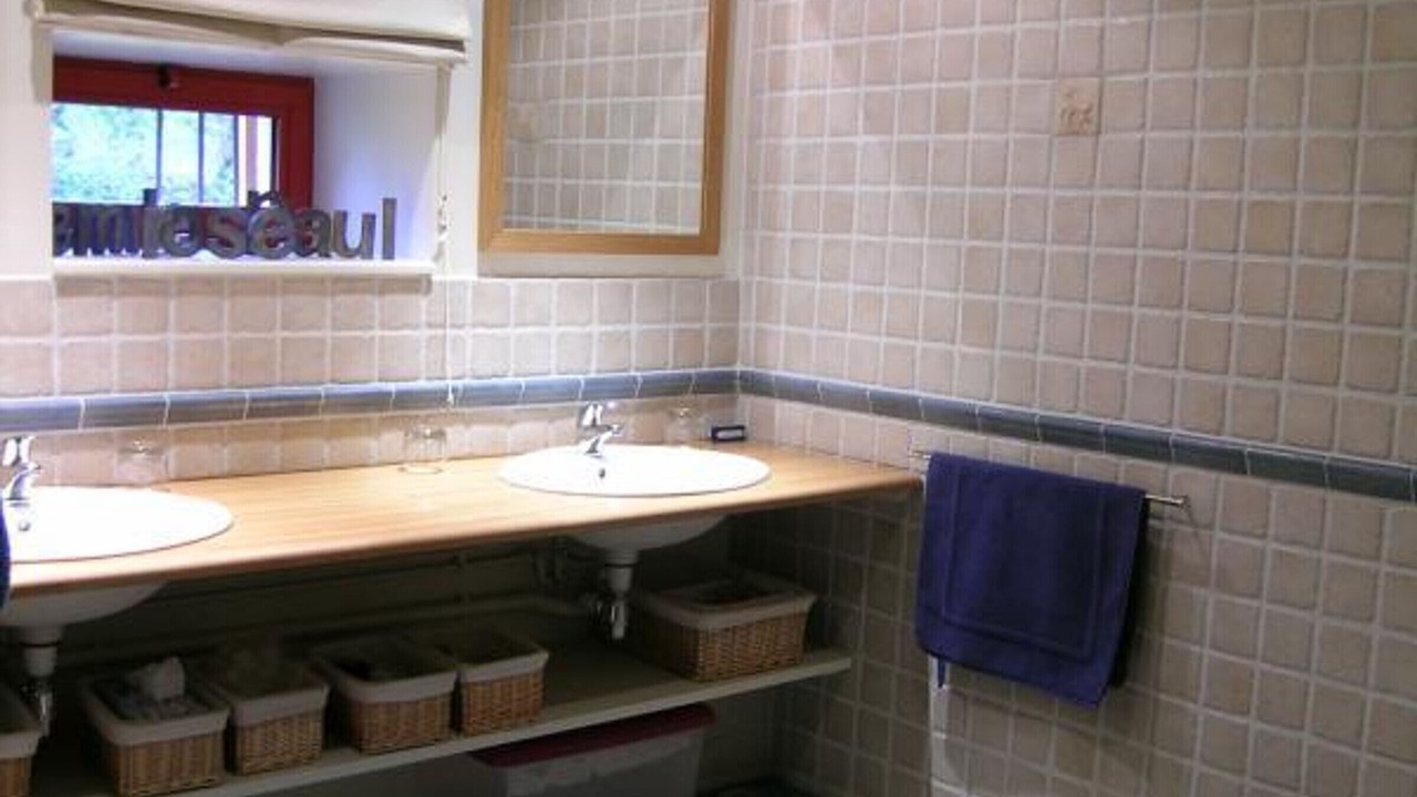 Photo of Bathroom in Cerilly