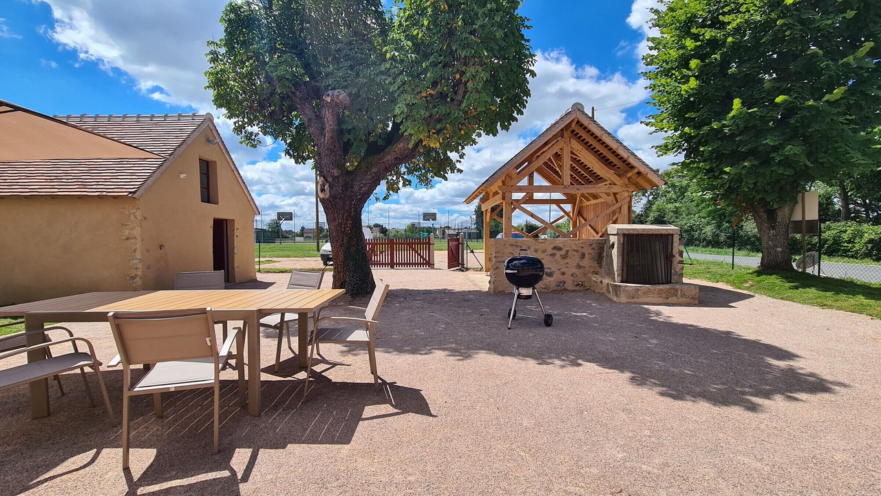 Photo of Outdoor in Le Magny