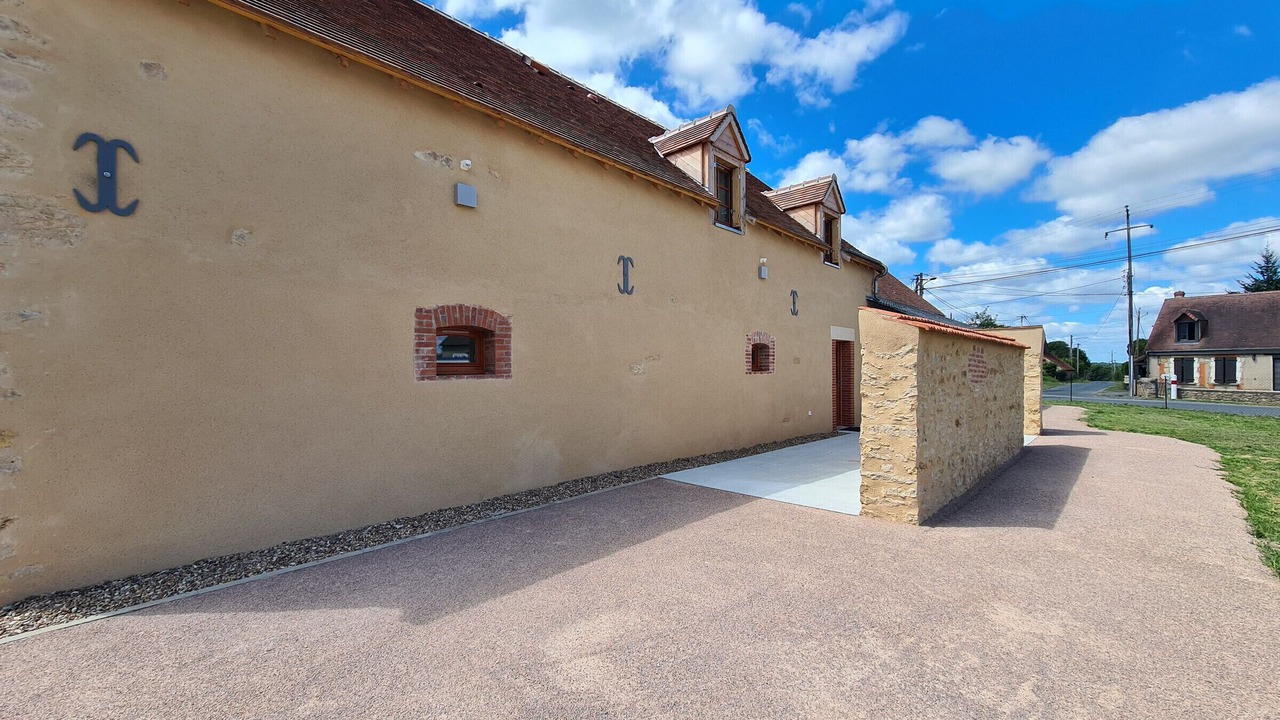 Photo of Outdoor in Le Magny