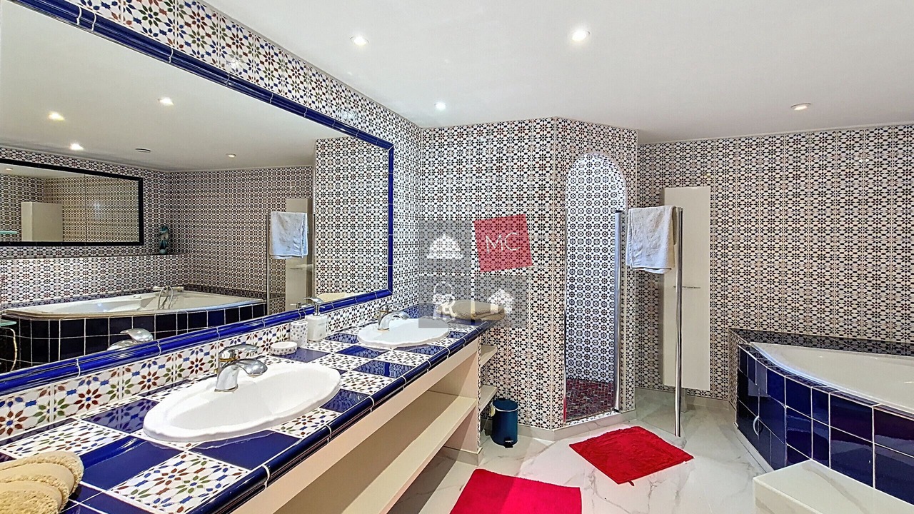 Photo of Bathroom in Preconil