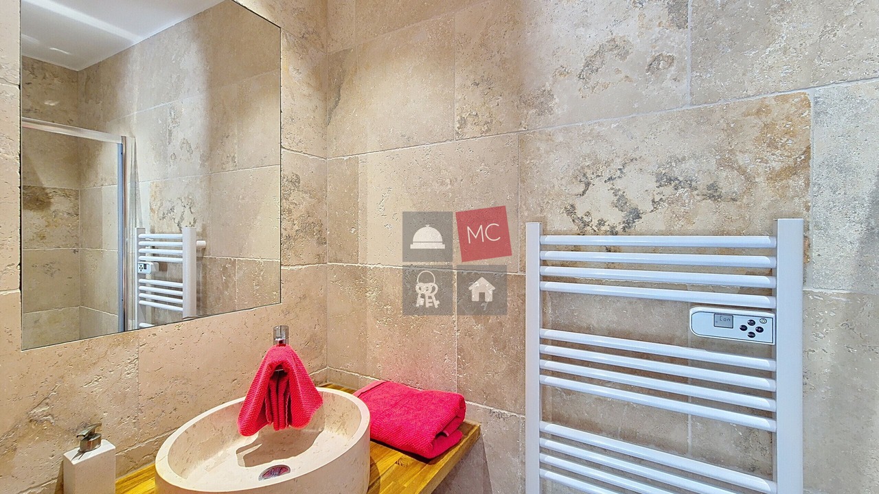 Photo of Bathroom in Preconil