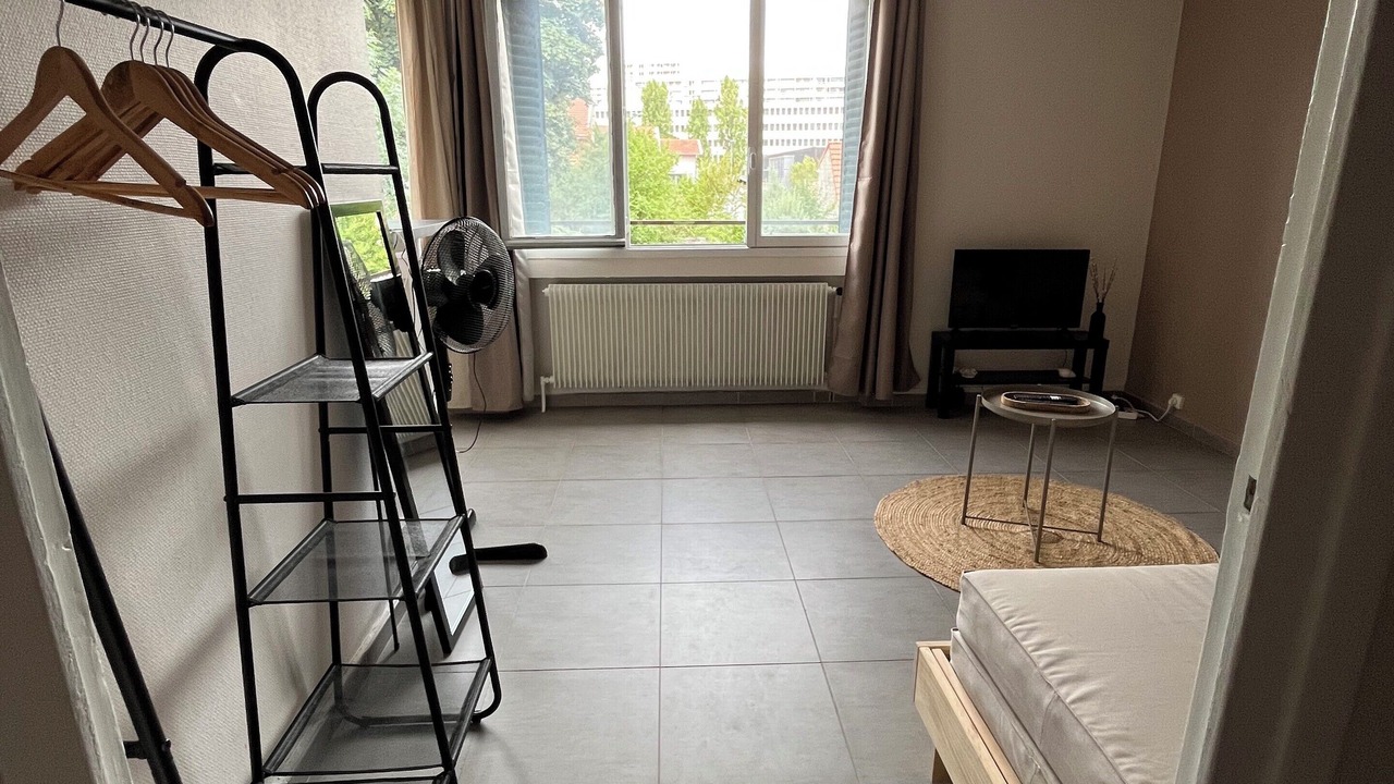 Photo of Bedroom in Leon Blum - Bon Coin