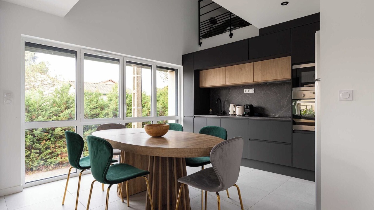 Photo of Livingroom in Leon Blum - Bon Coin