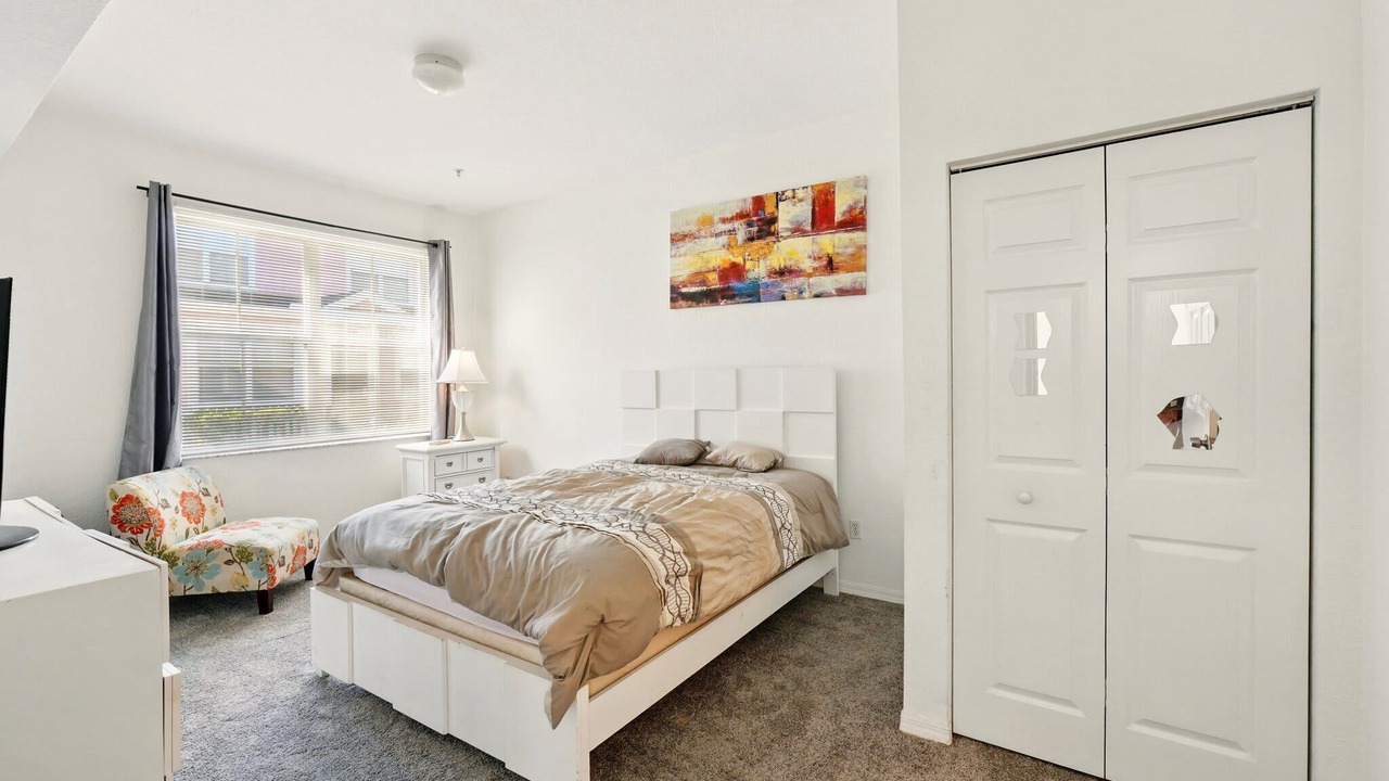 Photo of Bedroom in Venetian Bay Villages
