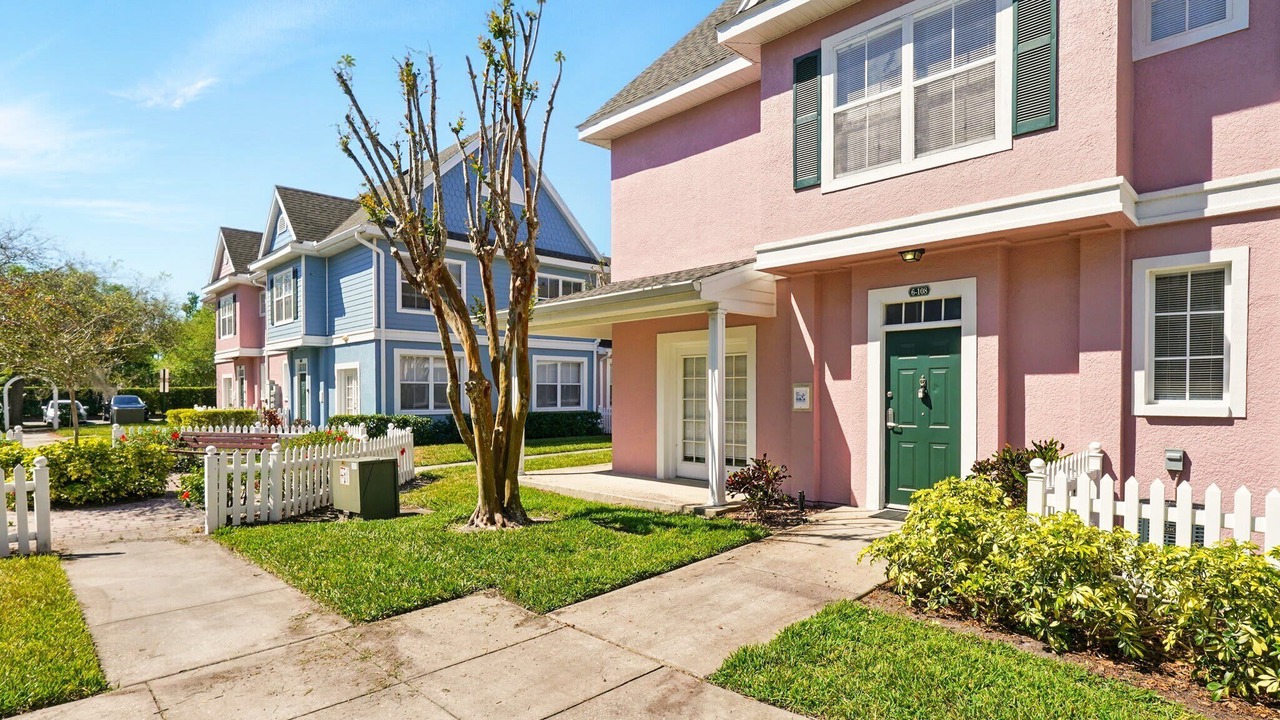 Photo of Outdoor in Venetian Bay Villages