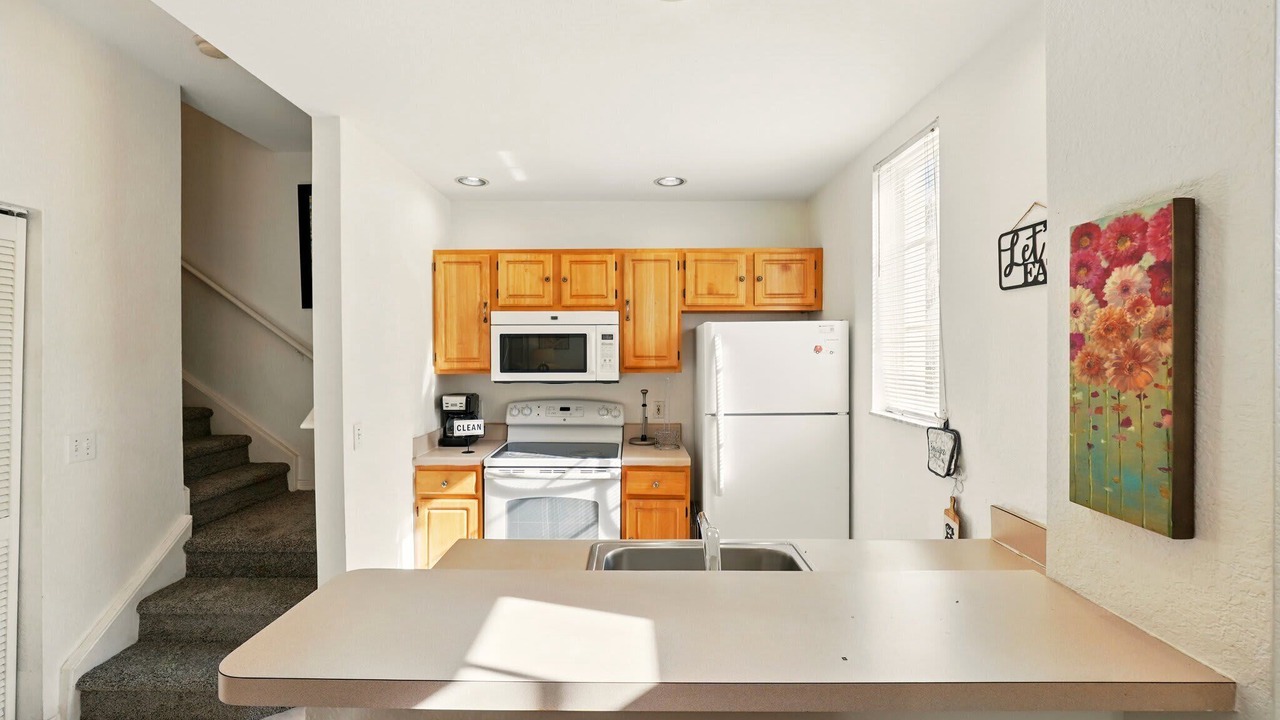 Photo of Kitchen in Venetian Bay Villages