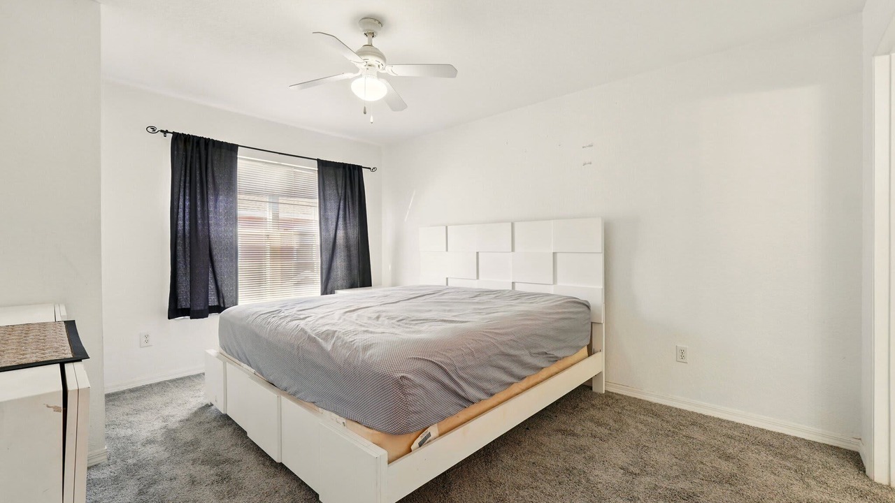 Photo of Bedroom in Venetian Bay Villages