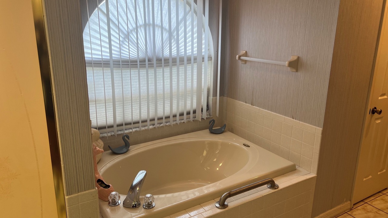 Photo of Bathroom in Thonotosassa