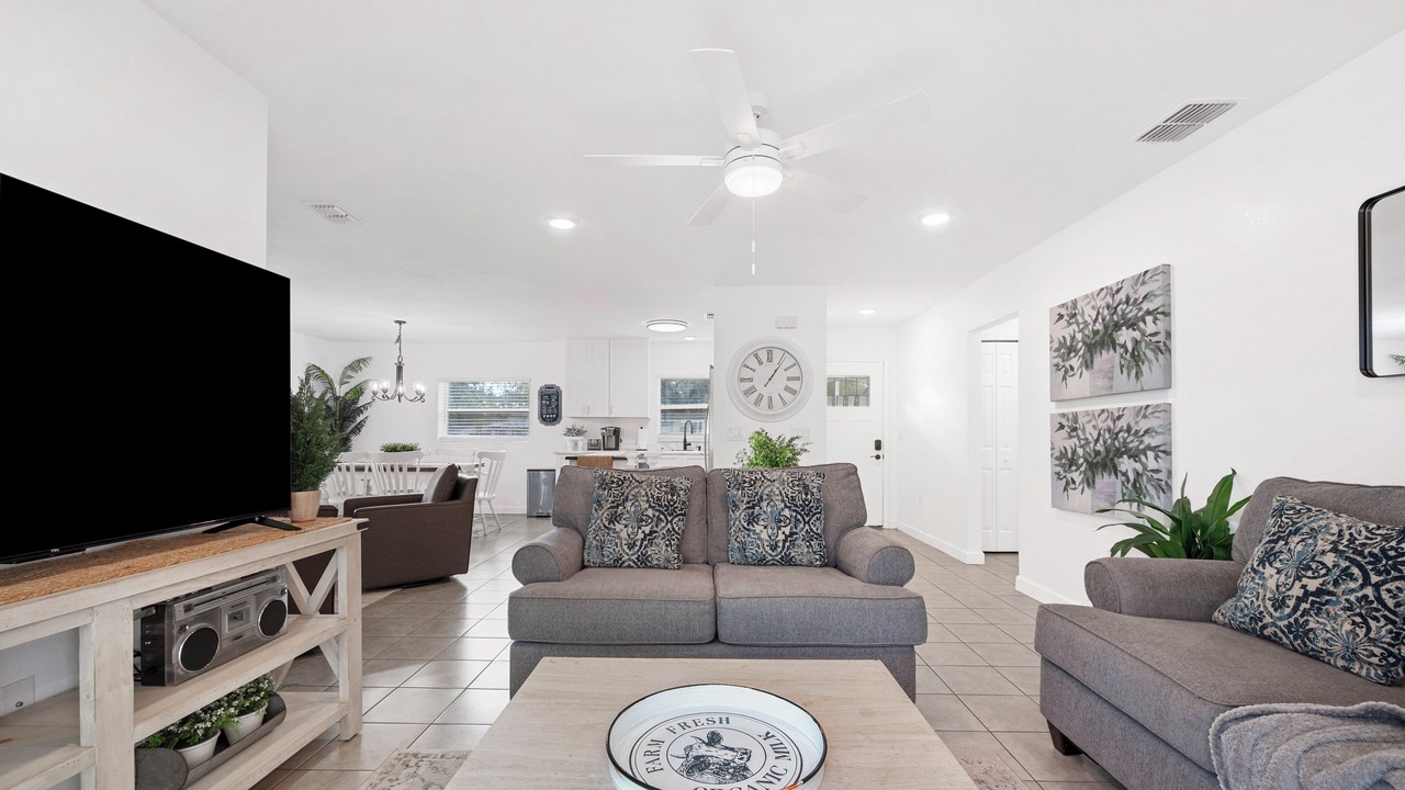 Photo of Livingroom in Lakeland