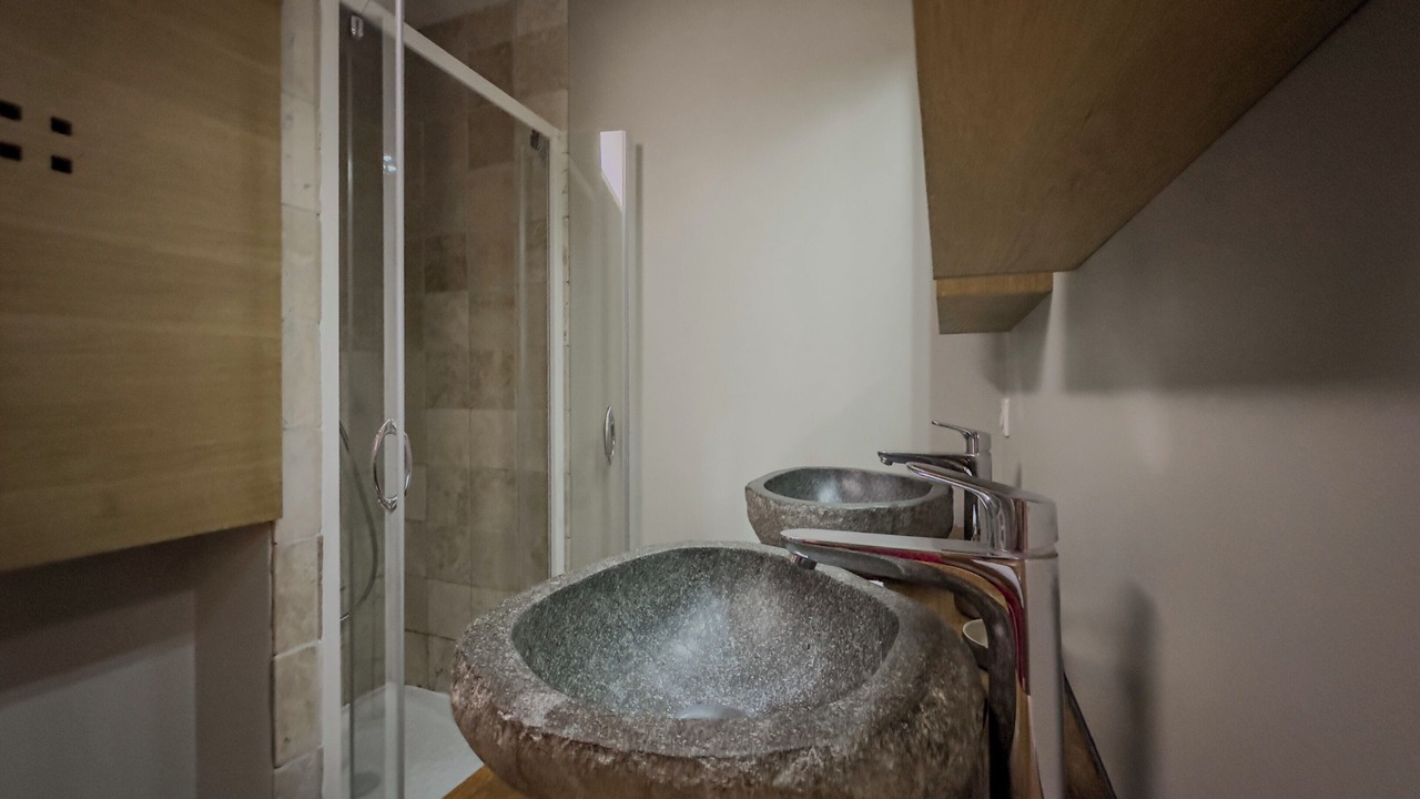 Photo of Bathroom in Secteur 2