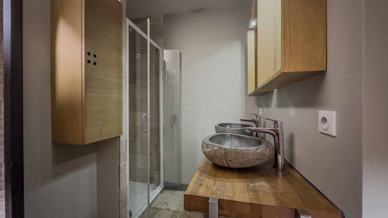 Photo of Bathroom in Secteur 2
