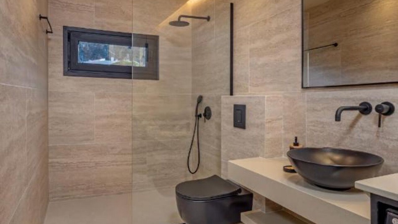 Photo of Bathroom in Kallithea
