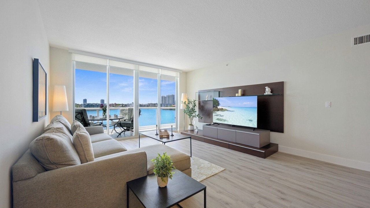 Photo of Livingroom in Sunny Isles Beach