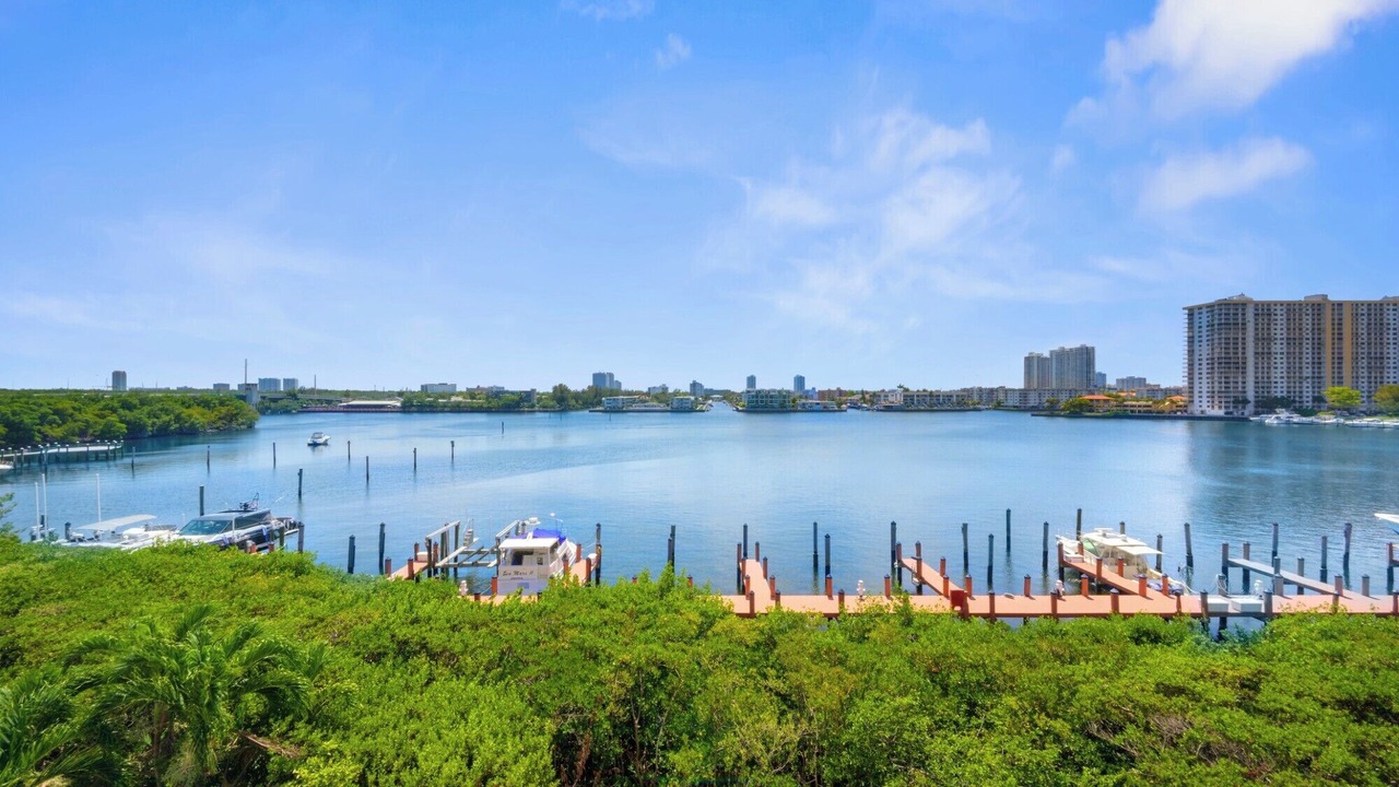Photo of Others in Sunny Isles Beach