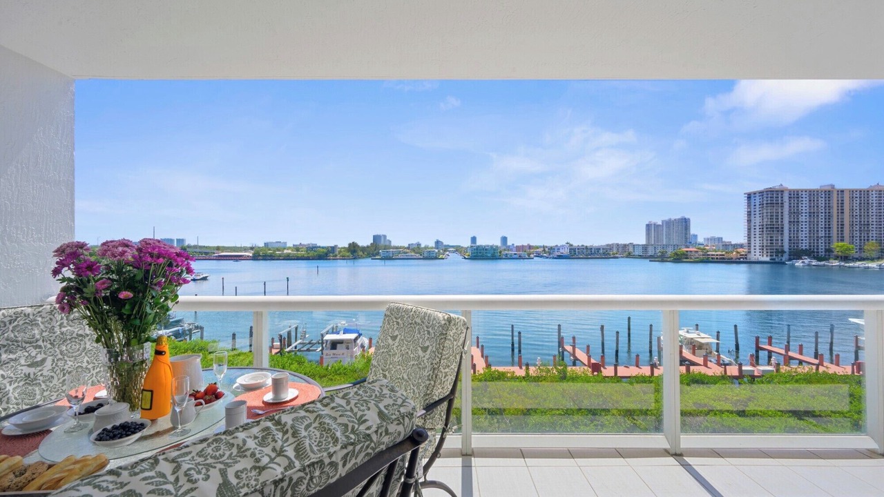 Photo of Outdoor in Sunny Isles Beach