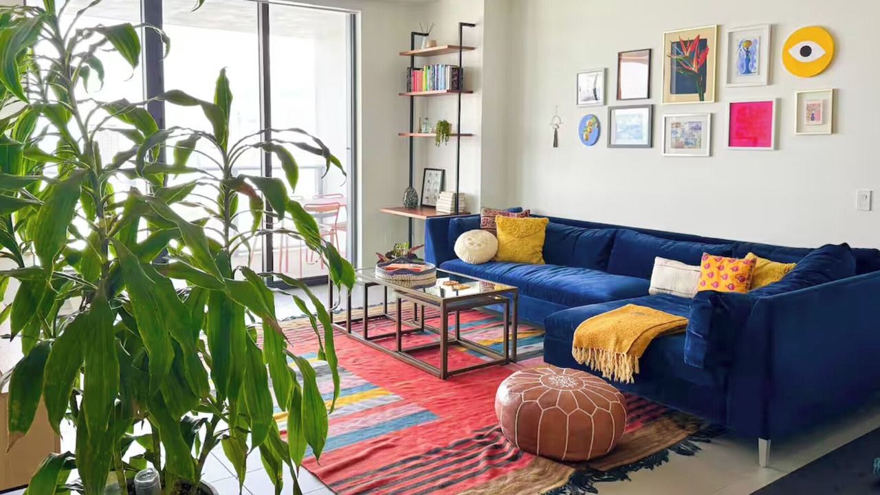 Photo of Livingroom in Town Square