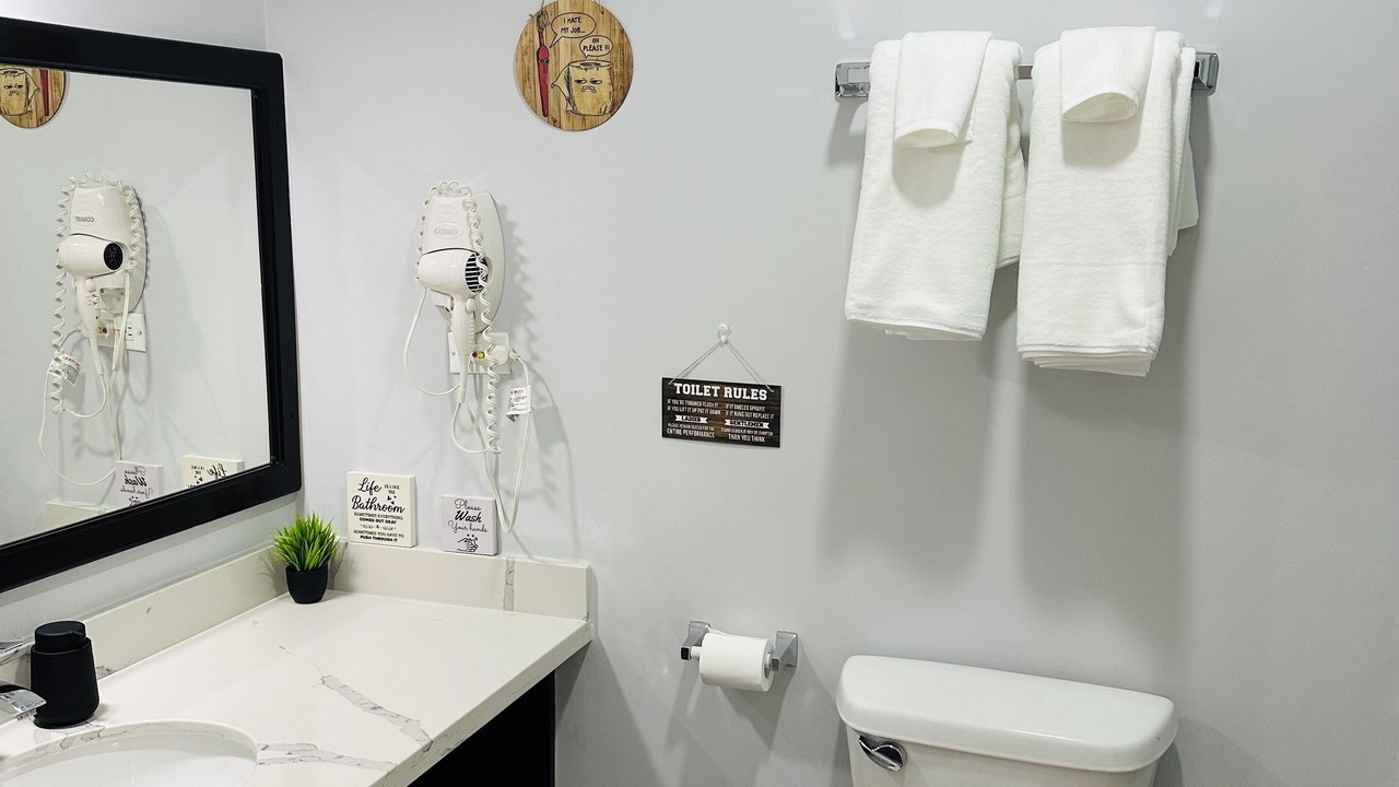 Photo of Bathroom in Stewart Town