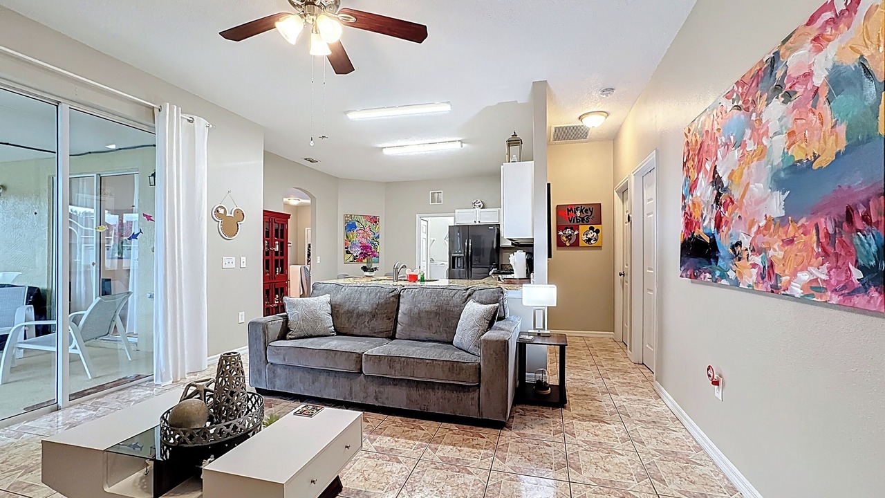 Photo of Livingroom in Crescent Lakes