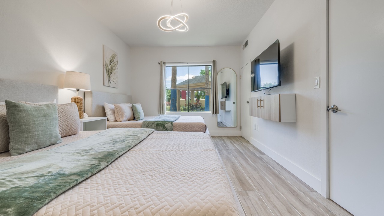 Photo of Bedroom in Florida Center