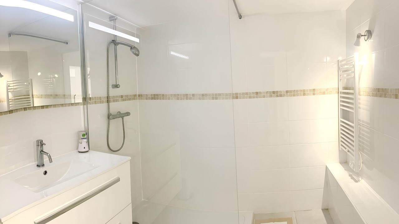 Photo of Bathroom in Rians