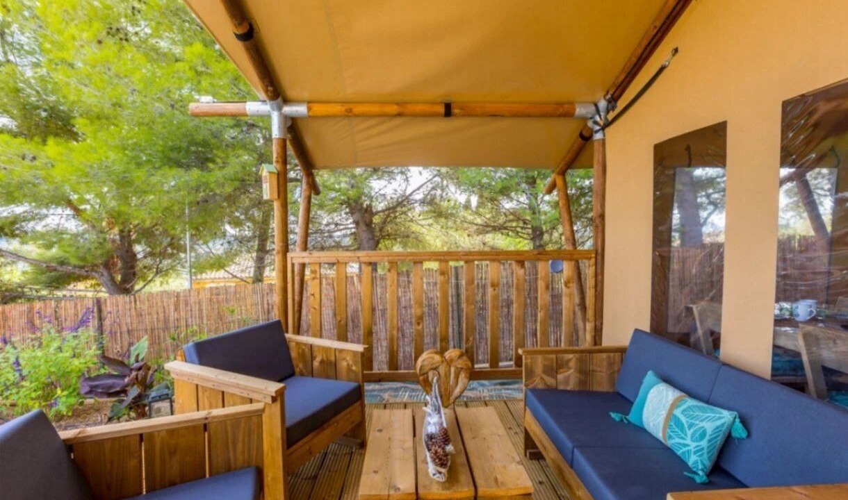 Photo of Patio Balcony in Saint-Laurent-du-Verdon