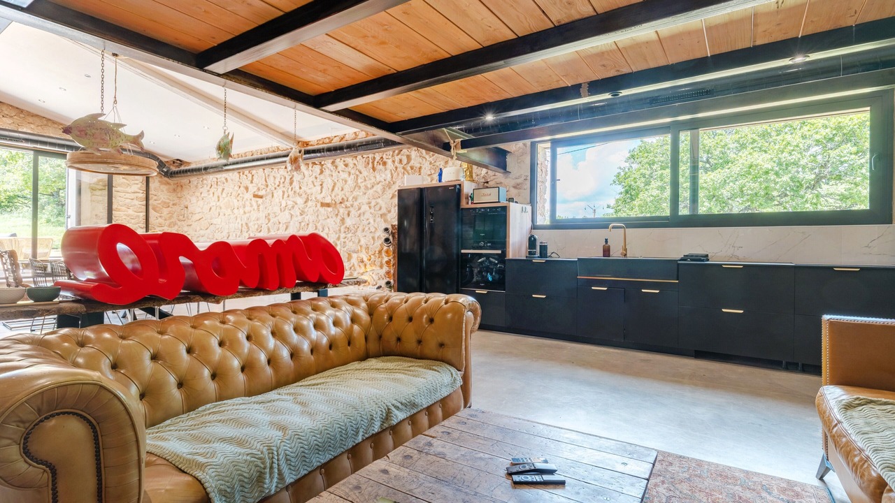 Photo of Livingroom in Esparron