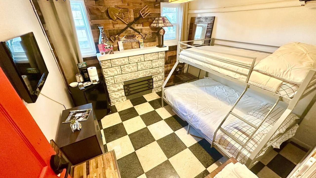 Photo of Bedroom in Midtown