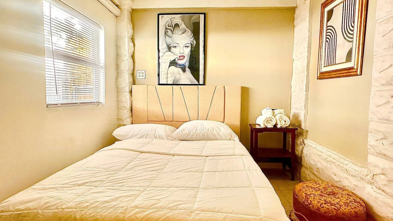 Photo of Bedroom in Midtown