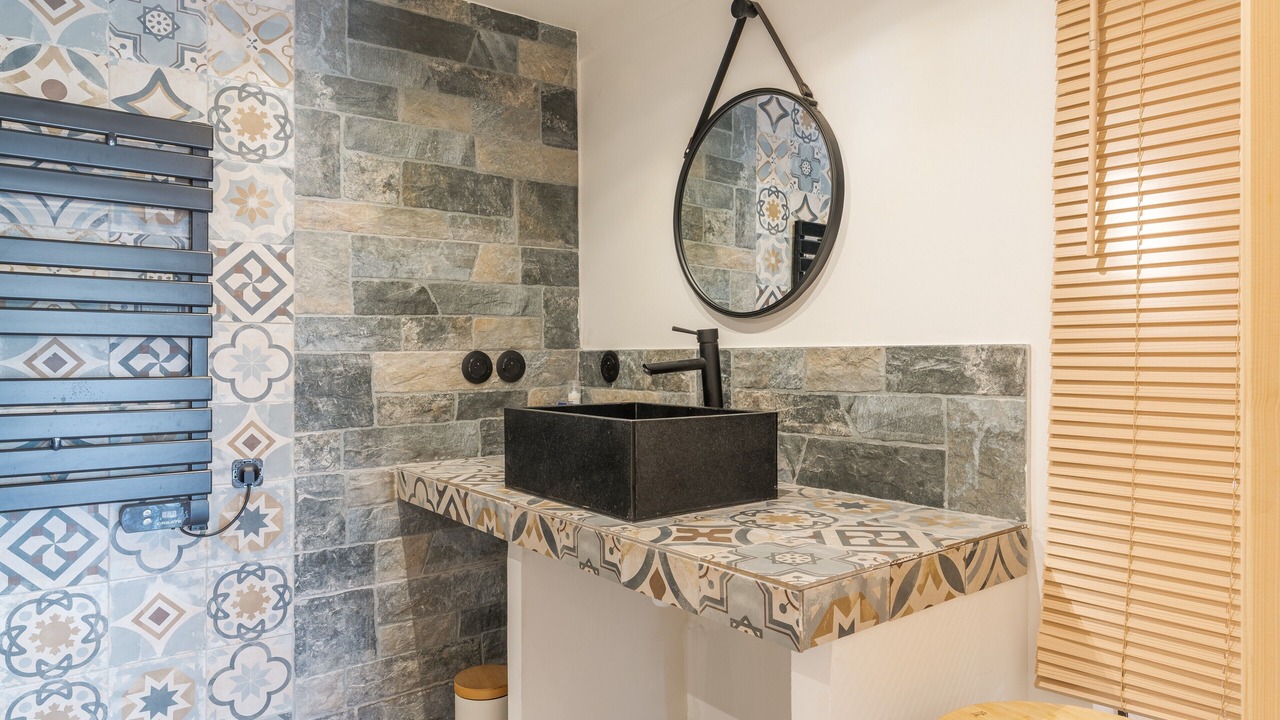 Photo of Bathroom in Esparron
