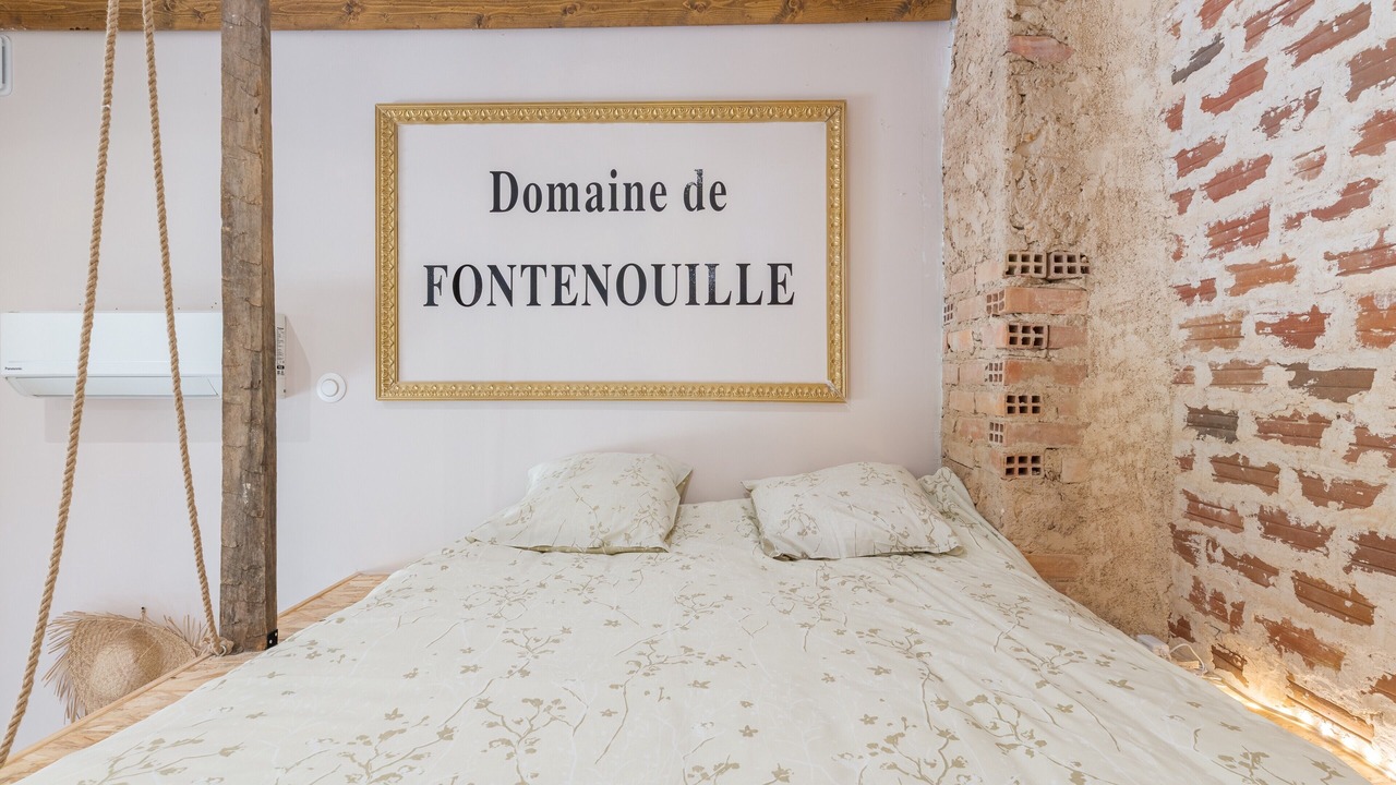 Photo of Bedroom in Esparron
