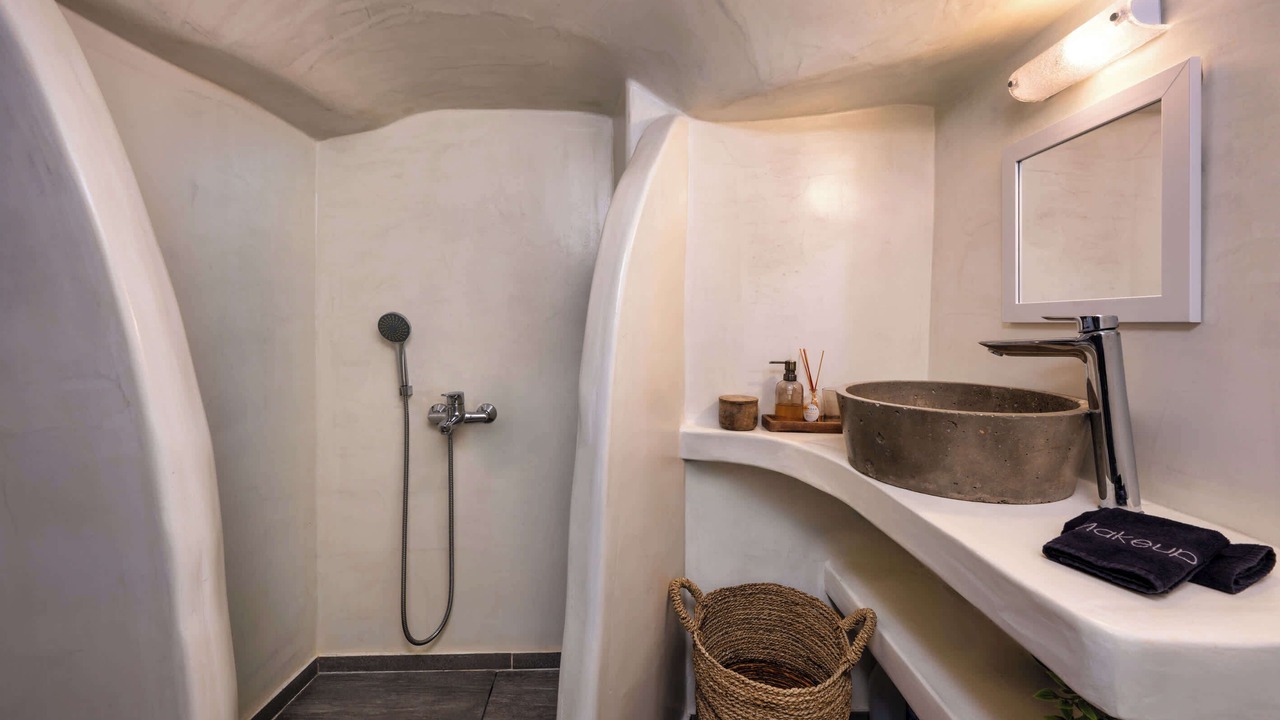 Photo of Bathroom in Akrotiri