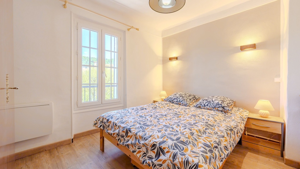 Photo of Bedroom in Entrecasteaux