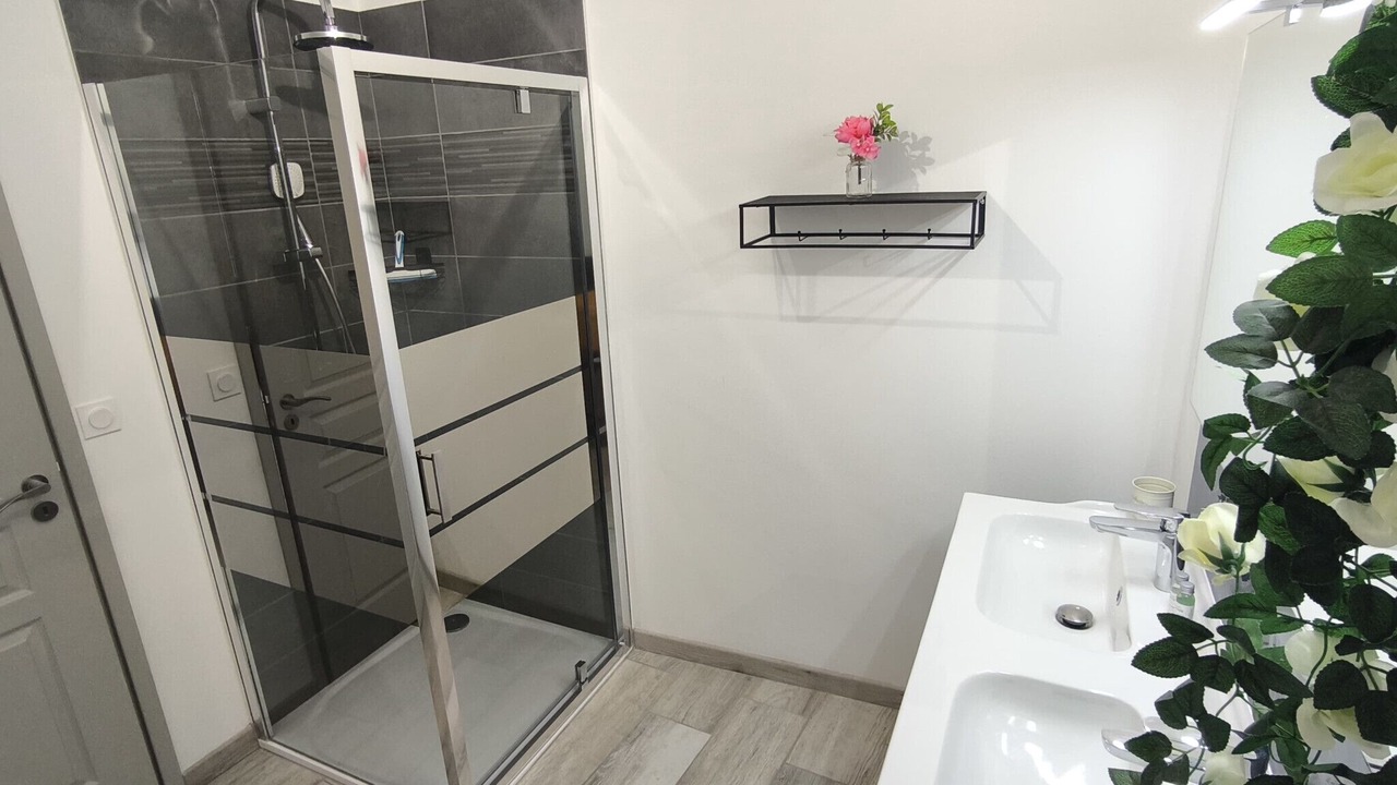 Photo of Bathroom in Riez
